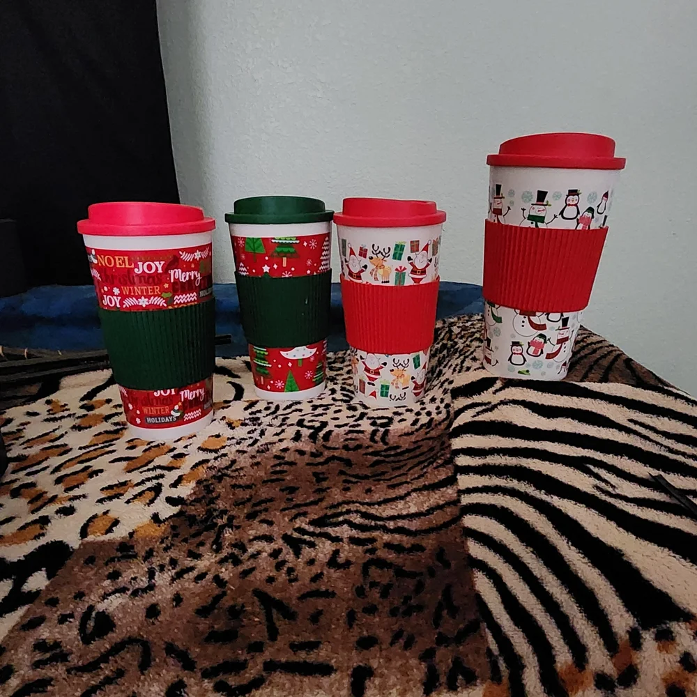 Festive Holiday Travel Hot Beverage 4 Pack Set Like New